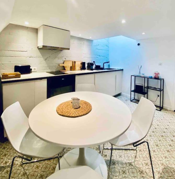 *Astoria 6* Appart Cosy En Plein Centre Виши Екстериор снимка